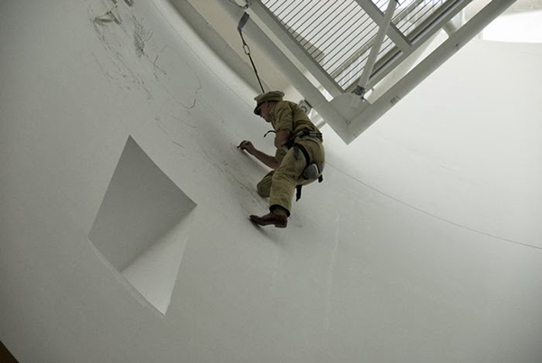 Matthew Barney, Drawing Restraint 14, 2006 performance at the San Francisco Museum of Modern Art. Image courtesy of SFMoMA. 