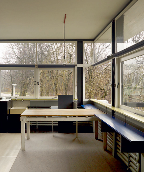The Berlin Chair and open windows at the Rietveld Schröder House. Image courtesy of Phaidon. 