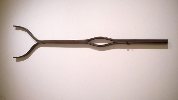 Cris Bruch’s Helve, 2015. Wood. Image by the author. 
